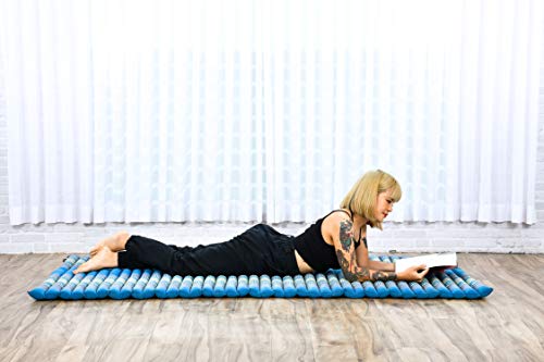 LEEWADEE Rollable Floor Mat L – Comfortable and Rollable Thai Mattress, Soft Massage Mat Filled with Eco-Friendly Kapok, Perfect to Use as a Sleeping Mat 75 x 41 inches, Light Blue