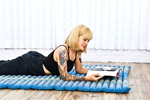 LEEWADEE Rollable Floor Mat L – Comfortable and Rollable Thai Mattress, Soft Massage Mat Filled with Eco-Friendly Kapok, Perfect to Use as a Sleeping Mat 75 x 41 inches, Light Blue