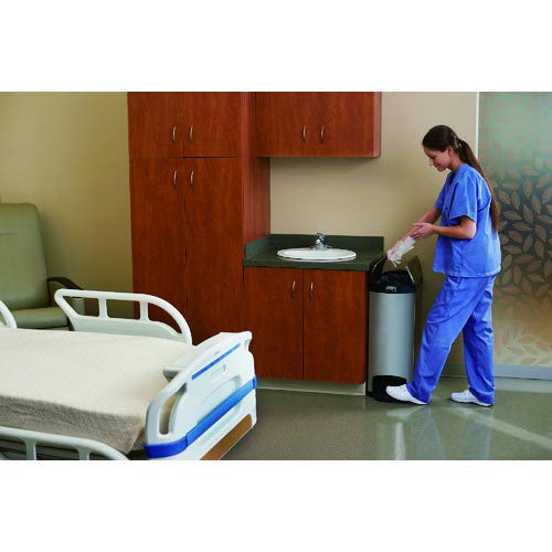 Rubbermaid Commercial Slim Jim Step-On