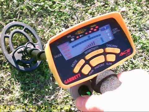 Garrett ACE 250 Metal Detector with Submersible Search Coil Plus Headphones
