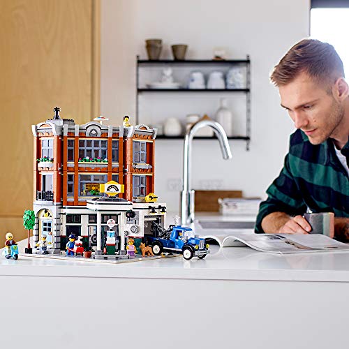 LEGO Creator Expert Corner Garage 10264 Building Kit (2569 Pieces)