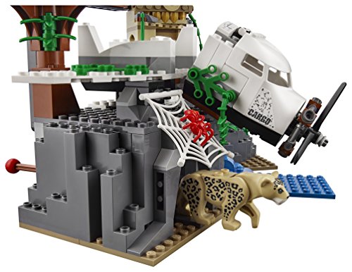 LEGO City Explorers Jungle Exploration Site Building Kit 60161 (813 Pieces)
