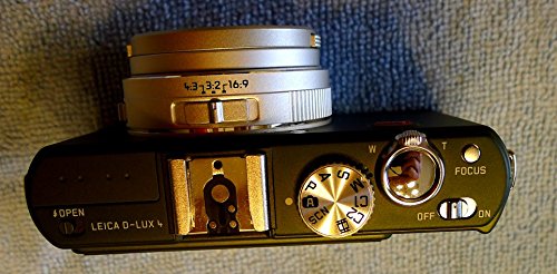 Leica Safari D LUX 4 Safari Special Edition Digital Camera (Green)