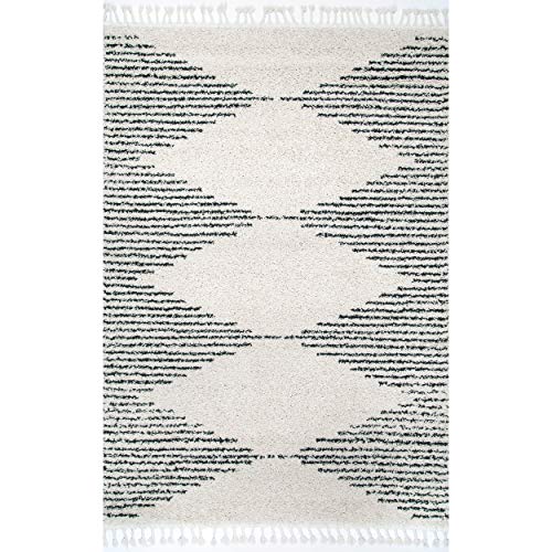 nuLOOM Sadie Moroccan Diamond Tassel Shag Area Rug, 6' 7" x 9', Off White