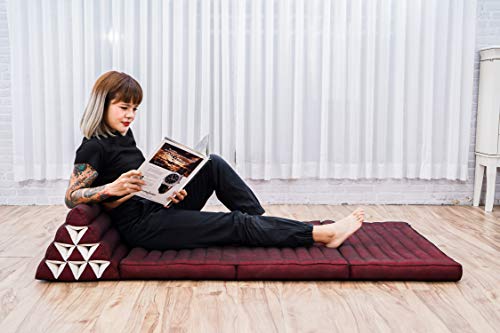 Leewadee 3-Fold Mat XXL with Triangle Cushion – Firm TV Pillow, Foldable Mattress with Cushion Made of Eco-Friendly Kapok, 67 x 31 inches, red