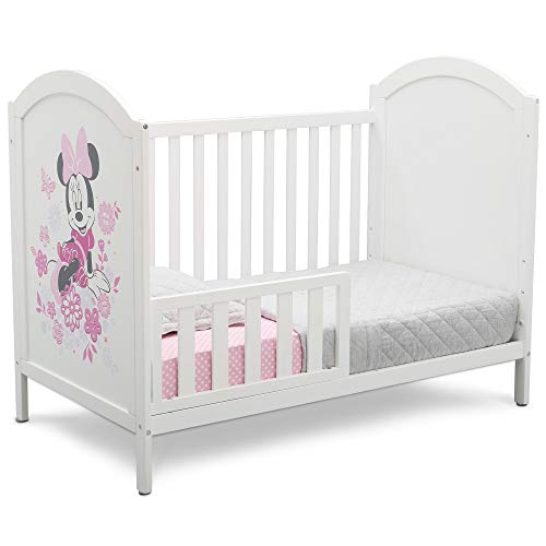 Disney Minnie Mouse 4-in-1 Convertible Crib by Delta Children