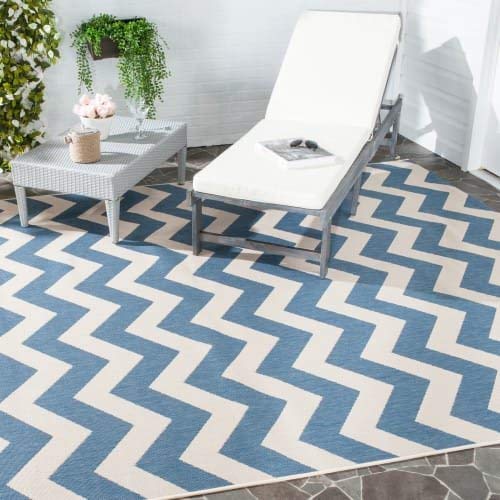 Safavieh Courtyard Collection CY6244 Chevron Indoor/ Outdoor Non-Shedding Stain Resistant Patio Backyard Area Rug, 8' x 11', Navy / Beige