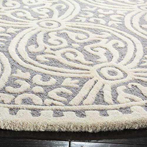 Safavieh Cambridge Collection CAM123D Handmade Moroccan Wool Area Rug, 9' x 9' Round, Silver/Ivory