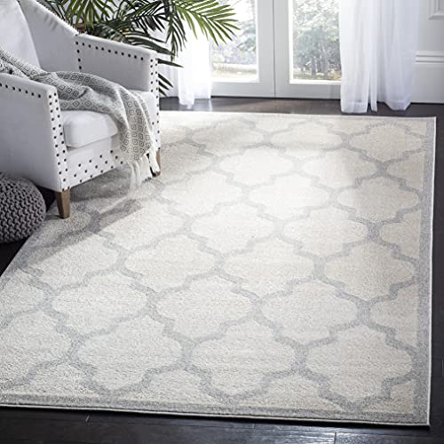 SAFAVIEH Amherst Collection AMT420E Moroccan Trellis Non-Shedding Living Room Bedroom Dining Home Office Area Rug, 9' x 12', Beige / Light Grey