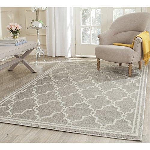 Safavieh Amherst Collection AMT414B Geometric Area Rug, 10' x 14', Light Grey/Ivory