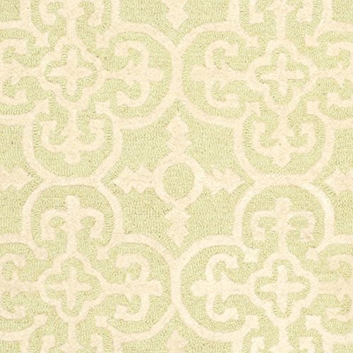 Safavieh Cambridge Collection CAM133B Handmade Moroccan Wool Area Rug, 8' x 10', Light Green/Ivory