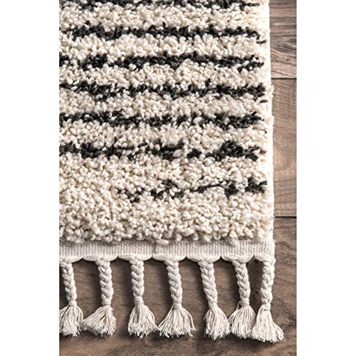 nuLOOM Sadie Moroccan Diamond Tassel Shag Area Rug, 6' 7" x 9', Off White