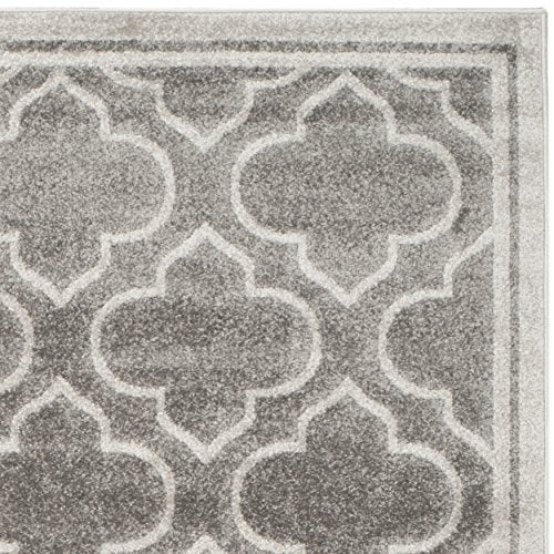 Safavieh Amherst Collection AMT412C Moroccan Geometric Area Rug, 8' x 10', Grey/Light Grey