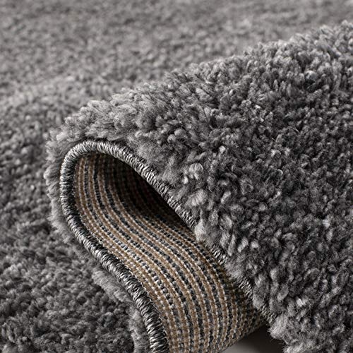 Safavieh August Shag Collection AUG900F Solid 1.2-inch Thick Area Rug, 8'6" x 8'6" Square, Grey