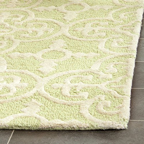 Safavieh Cambridge Collection CAM133B Handmade Moroccan Wool Area Rug, 6' x 9', Light Green/Ivory