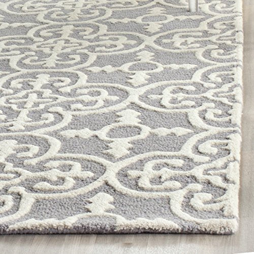 Safavieh Cambridge Collection CAM133D Handmade Moroccan Wool Area Rug, 6' x 9', Silver/Ivory