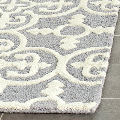 Safavieh Cambridge Collection CAM133D Handmade Moroccan Wool Area Rug, 8' x 10', Silver/Ivory